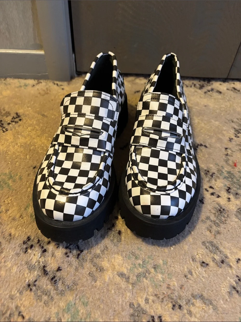 Steve Madden Lawrence Checkered Platform Chunky Loafer Black White 80s Retro